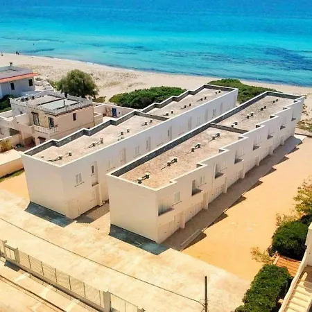 Apartment Ivan Spiaggiabianca Deluxe - A 20 Metri Dal Mare San Pietro in Bevagna