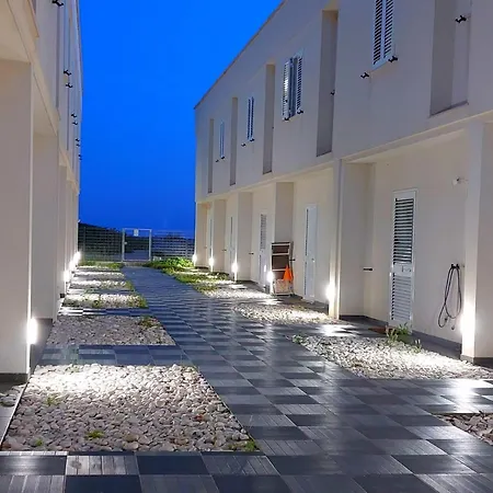Ivan Spiaggiabianca Deluxe - A 20 Metri Dal Mare Apartment