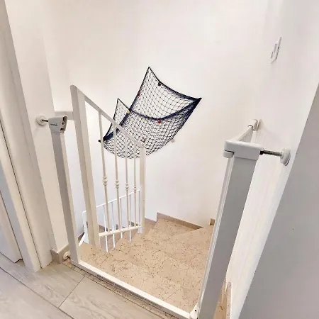 Apartment Ivan Spiaggiabianca Deluxe - A 20 Metri Dal Mare